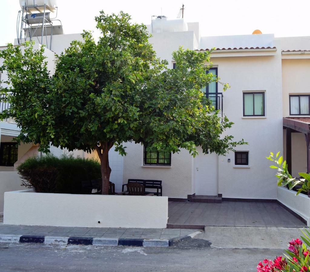 Christos Beach House Larnaca Bagian luar foto